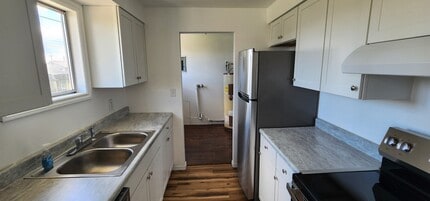 1218 Lowry St in Moses Lake, WA - Building Photo - Building Photo