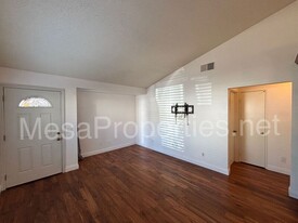 6820 Carob Ave in Rancho Cucamonga, CA - Building Photo - Building Photo