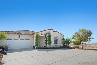 26742 Red Iron Bark Dr in Valley Center, CA - Building Photo - Building Photo