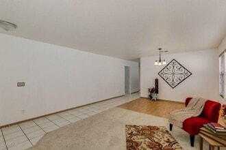 11346 E Emelita Ave in Mesa, AZ - Foto de edificio - Building Photo