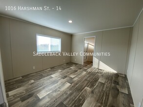 1016 Harshman St in Rawlins, WY - Building Photo - Building Photo