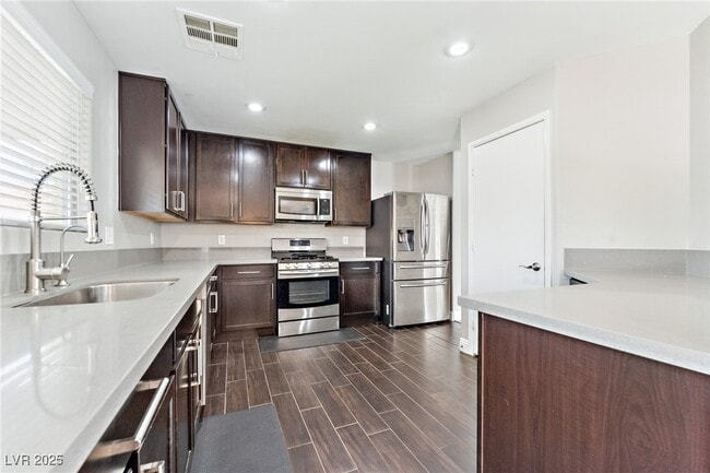 11129 Rossi Ave in Las Vegas, NV - Building Photo - Building Photo