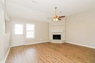 7254 Schilling Cove W in Memphis, TN - Building Photo - Building Photo