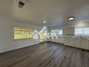12917 Waynesboro St in San Antonio, TX - Building Photo - Building Photo