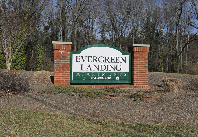 Evergreen Landing in Gastonia, NC - Building Photo - Building Photo