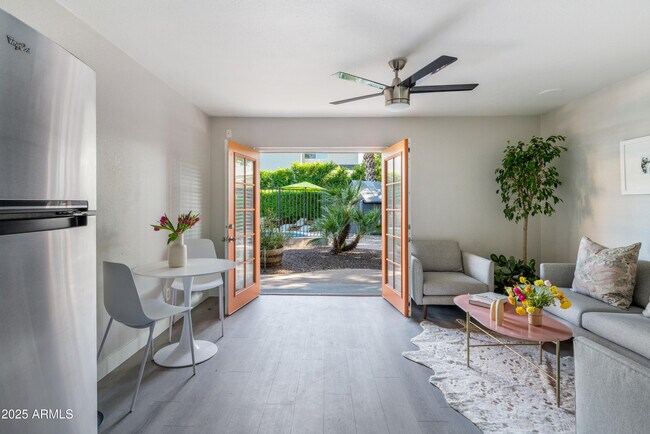 4025 N 40th St in Phoenix, AZ - Building Photo - Building Photo