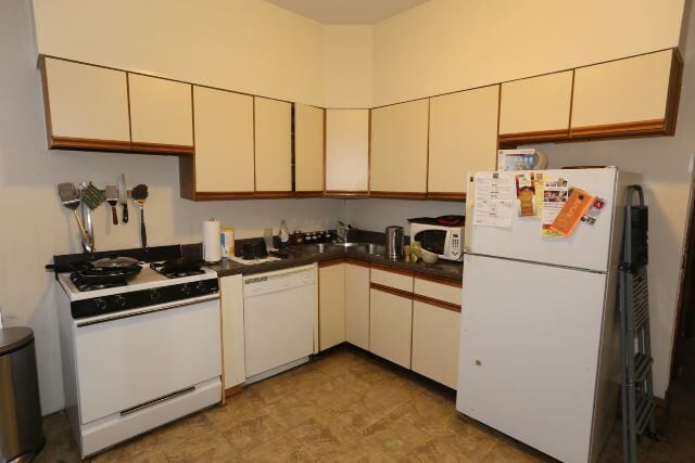 1358 W Barry Ave in Chicago, IL - Building Photo - Building Photo