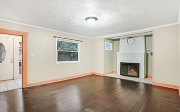 8925 NE Sandy Blvd in Portland, OR - Building Photo - Building Photo