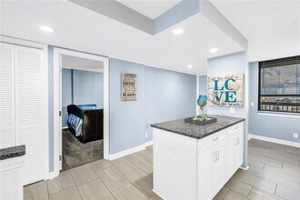 9415 Blind Pass Rd, Unit 803 in St Pete Beach, FL - Building Photo - Building Photo