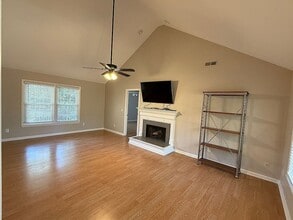 7303 Flintrock Ct in Wilmington, NC - Foto de edificio - Building Photo