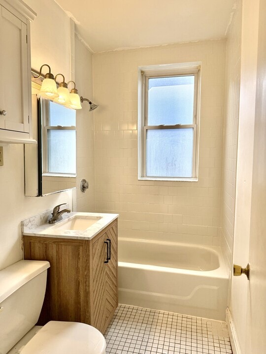 1415 Commonwealth Ave, Unit 502 in Boston, MA - Building Photo