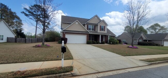 731 Thompson Ridge Dr in Monroe, GA - Building Photo - Building Photo