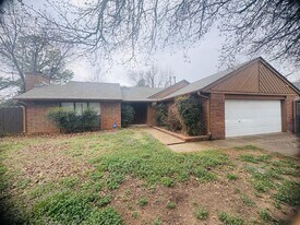 3626 Trinidad Dr in Norman, OK - Building Photo
