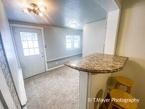 1735 Helen Dr, Unit 1735 in Pittsburgh, PA - Building Photo - Building Photo