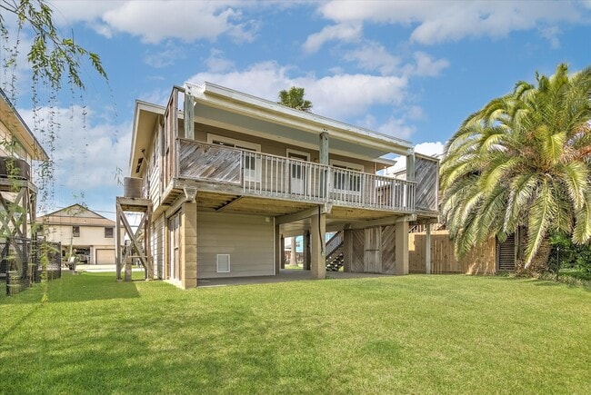 505 Pompano St in Hitchcock, TX - Building Photo - Building Photo