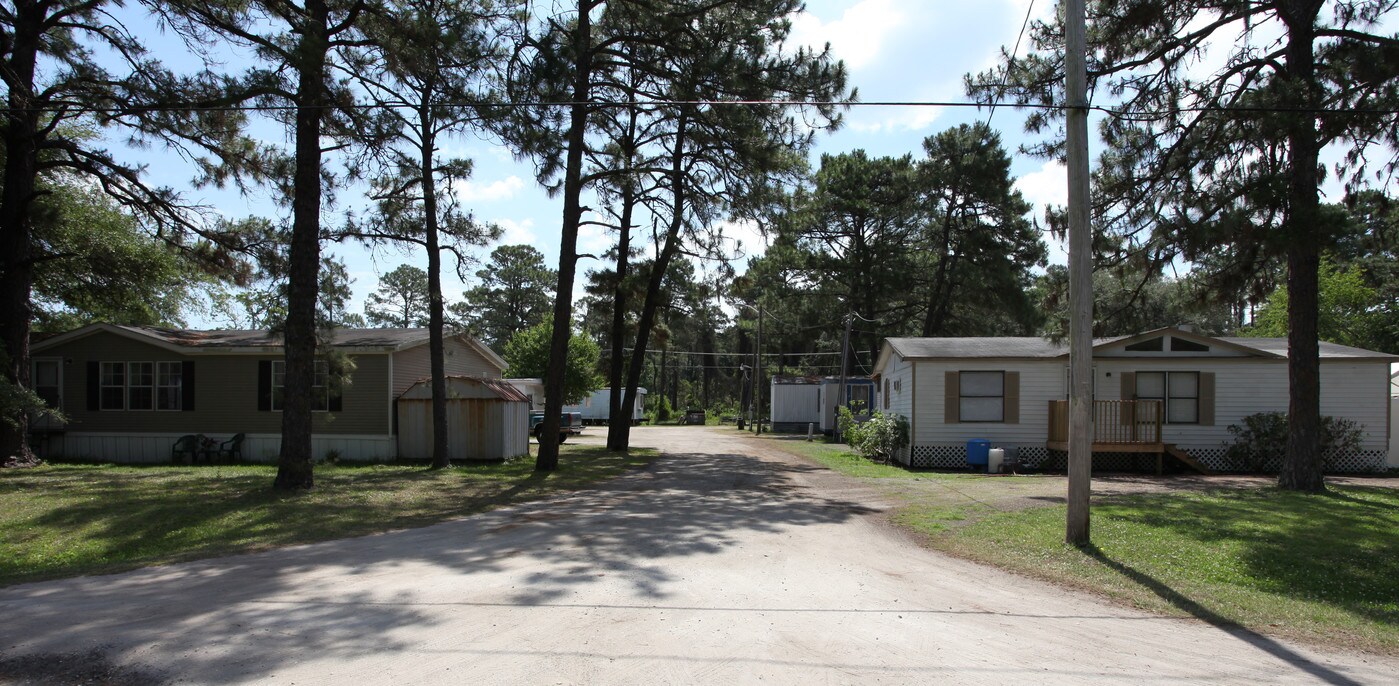 1300 S 11th St in Fernandina Beach, FL - Building Photo