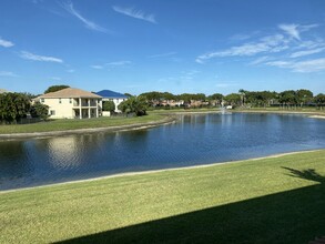 3239 Osprey Ln in Royal Palm Beach, FL - Foto de edificio - Building Photo