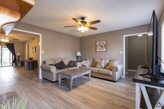 135 Sussex Dr in Warner Robins, GA - Building Photo - Building Photo