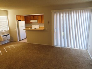 7934 Mission Center Ct in San Diego, CA - Building Photo - Building Photo