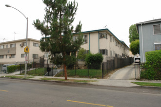 435 S Hoover St in Los Angeles, CA - Building Photo - Building Photo