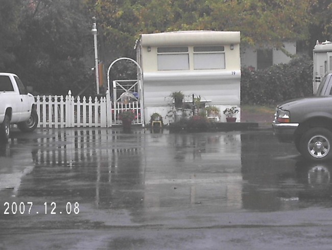 Meadows Mobile Home Park in Bakersfield, CA - Foto de edificio - Building Photo