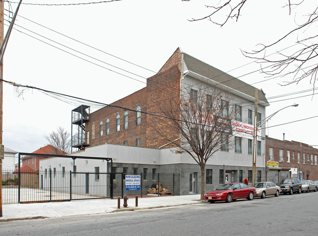 281-289 E 53rd St in Brooklyn, NY - Foto de edificio - Building Photo