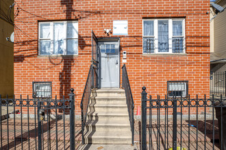 642 18th Ave in Irvington, NJ - Building Photo - Building Photo