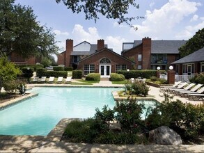 Palisades at Bear Creek in Euless, TX - Foto de edificio - Building Photo