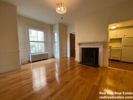 381 Harvard St, Unit 1 in Cambridge, MA - Building Photo