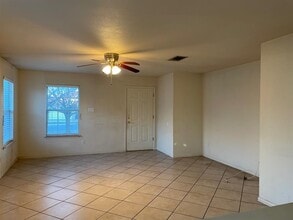 289 Spring Branch Loop in Kyle, TX - Building Photo - Building Photo