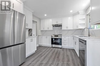 79 Strathavon Dr in Toronto, ON - Building Photo - Building Photo