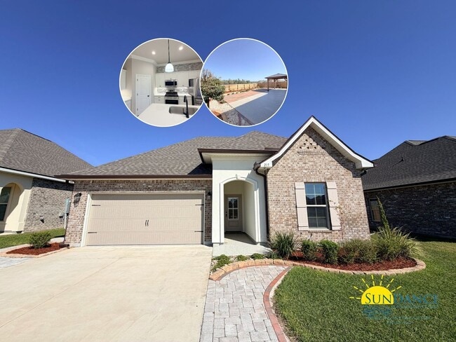 property at 215 Hydrangea Blvd