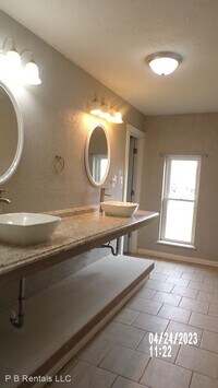 4603 SE Ellsworth Ave photo'