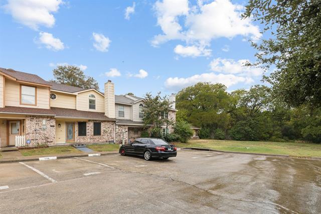 3921 Brandon Park in Garland, TX - Foto de edificio - Building Photo