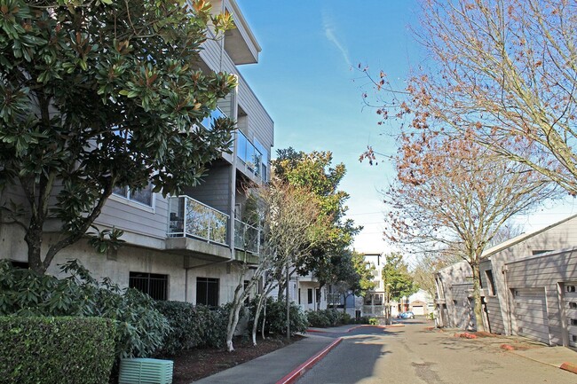 610 S Nevada St in Portland, OR - Building Photo - Building Photo