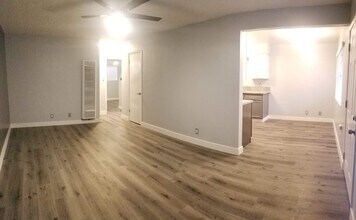 1405 in Long Beach, CA - Building Photo - Interior Photo