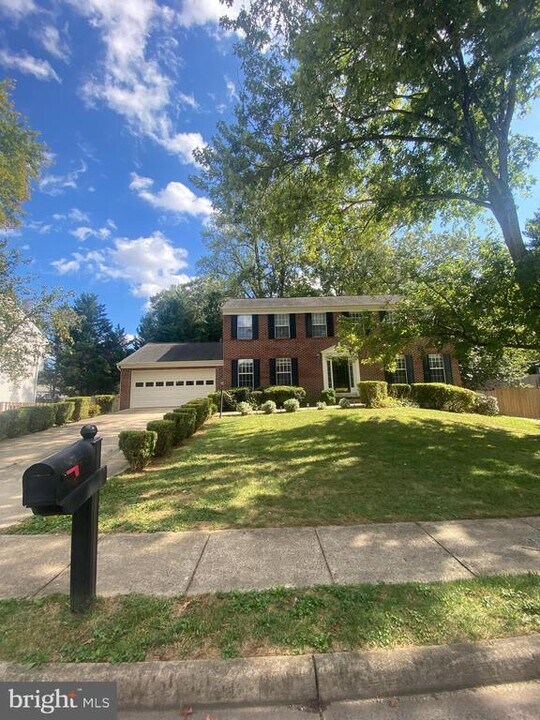 57 Spring Lake Dr in Stafford, VA - Building Photo