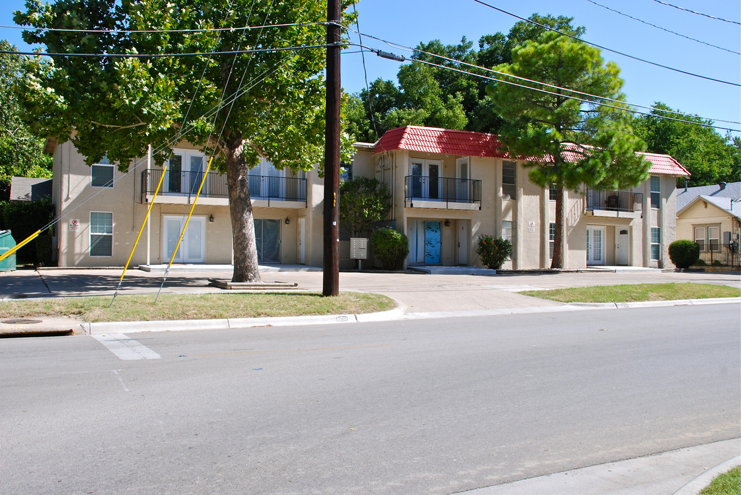 University Park in Denton, TX - Building Photo