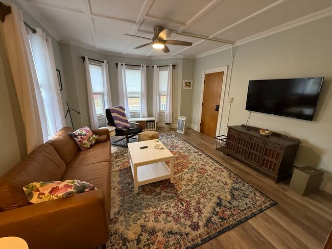 352-354 W Main St in North Adams, MA - Building Photo - Building Photo