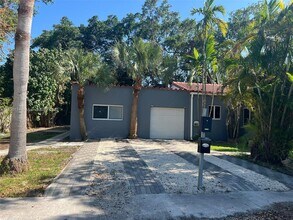 644 NE 82nd Terrace in Miami, FL - Building Photo - Building Photo