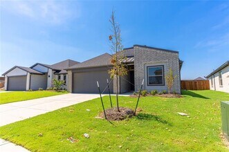 106 Eastwood Rd in Forney, TX - Building Photo - Building Photo