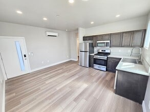 260 Vassar St in Reno, NV - Building Photo - Building Photo