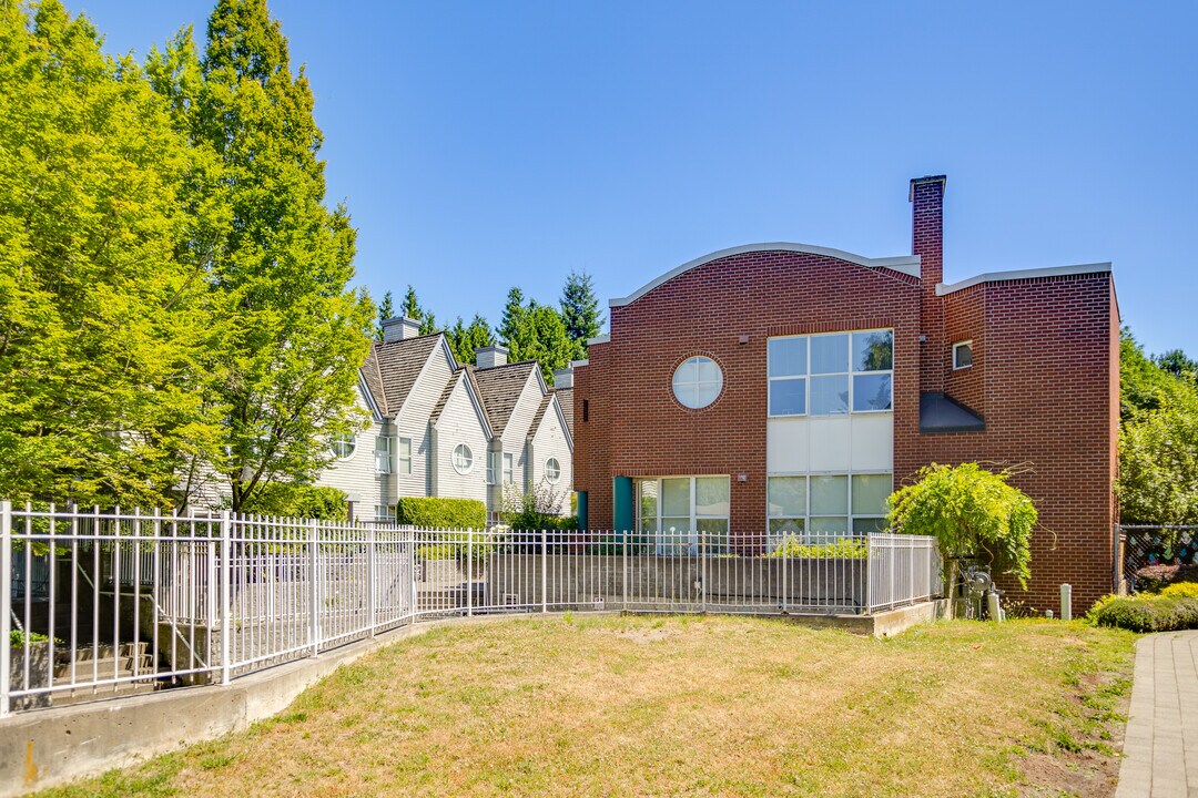 Cobblelane in Vancouver, BC - Building Photo