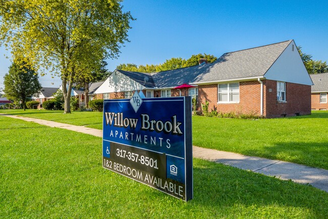 Willow Brook in Indianapolis, IN - Building Photo - Building Photo