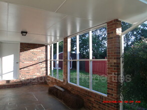 220 Cabriolet Trail in Mcdonough, GA - Building Photo - Building Photo