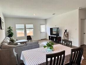 112 Akela Wy in Georgetown, TX - Building Photo - Building Photo