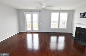 165 Solara Dr in Winchester, VA - Building Photo - Building Photo