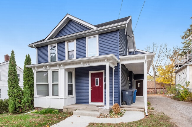 532 S 5th Ave