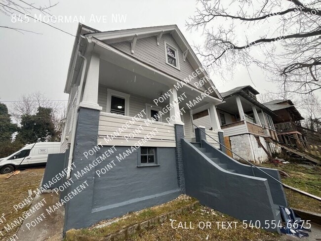 property at 845 Moorman Ave NW