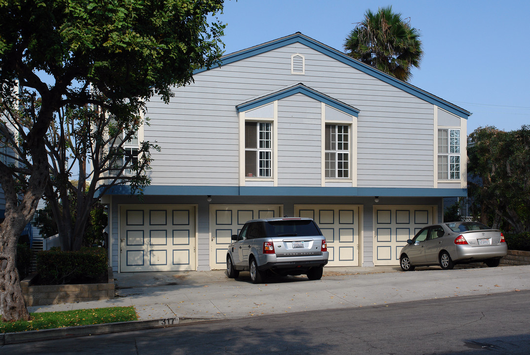 317 Virginia St in El Segundo, CA - Foto de edificio